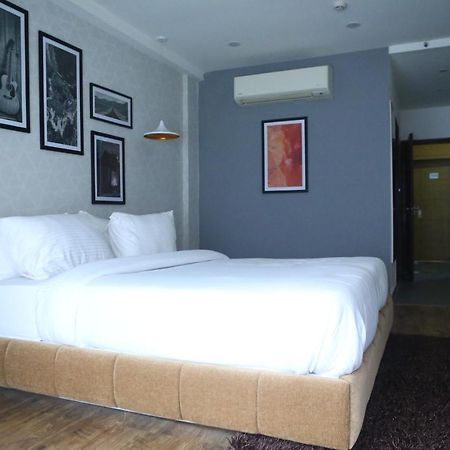 Mourya Lords Inn Kurnool Bagian luar foto