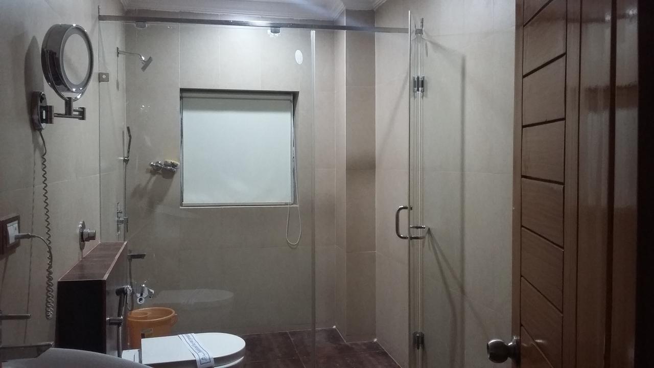 Mourya Lords Inn Kurnool Bagian luar foto